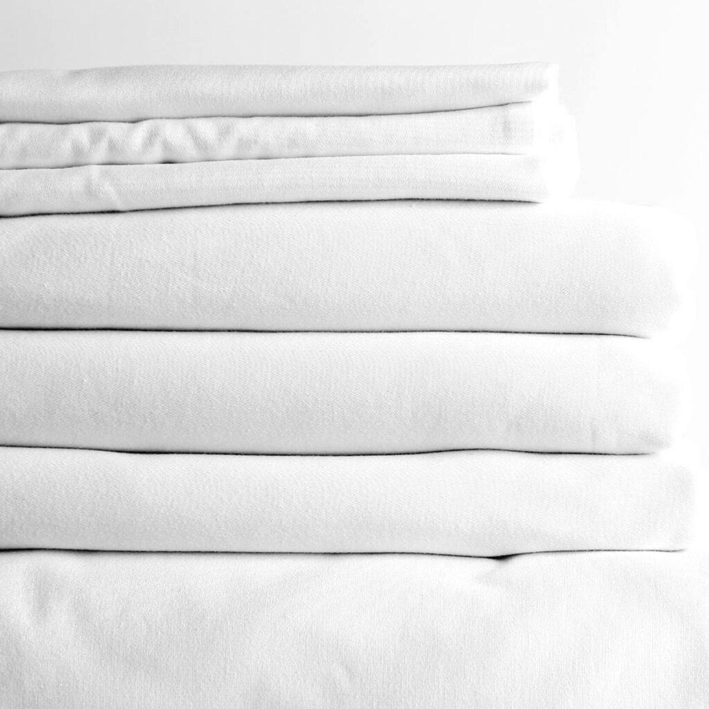 how-to-fold-bed-sheets-neatly-to-store-in-your-linen-closet-fold-bed