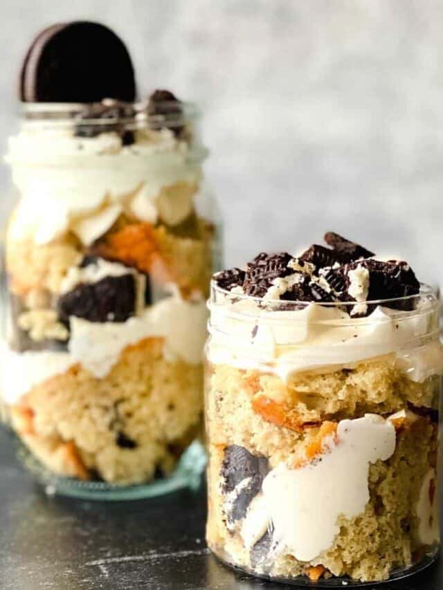 Cookies and Cream Cake in a Jar!