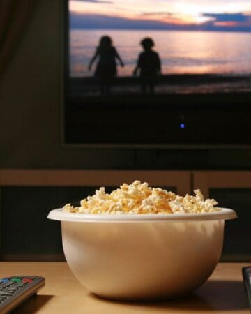 20 Family Friendly Movies for Winter!