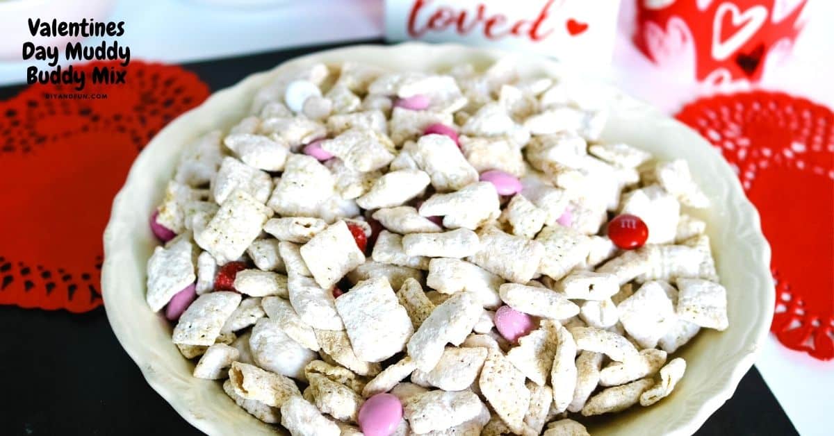 Valentines Day Muddy Buddy Mix, a cereal based puppy chow snack recipe that is especially for Valentines day.