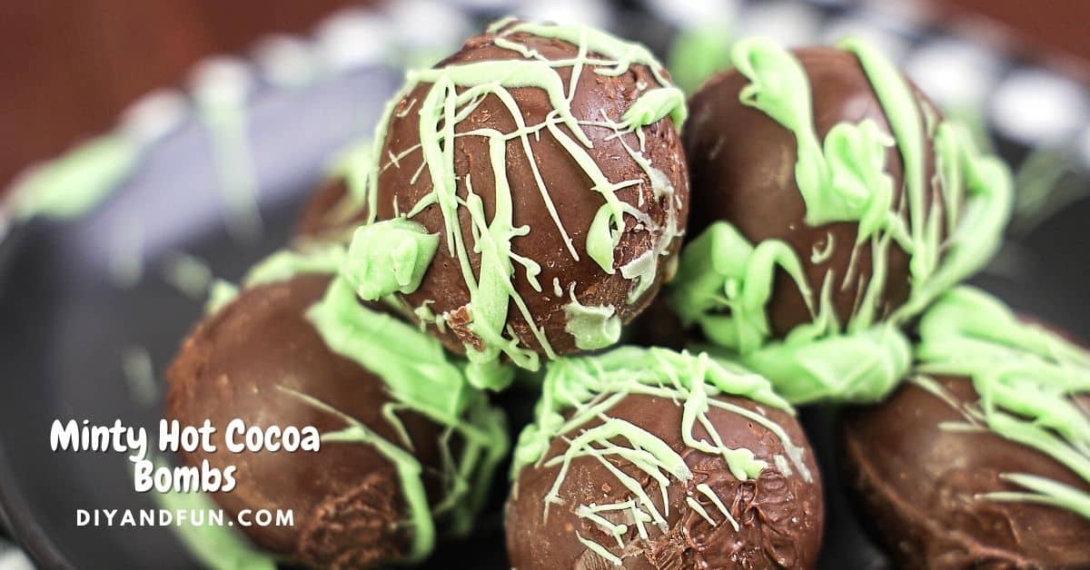 Minty Hot Cocoa Bombs, a simple recipe that included everything that you need to add to your mug of warm beverage.