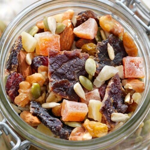 Dried fruit and nuts snack