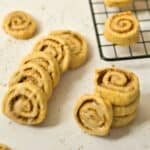 Easy Cinnamon Roll Cookies