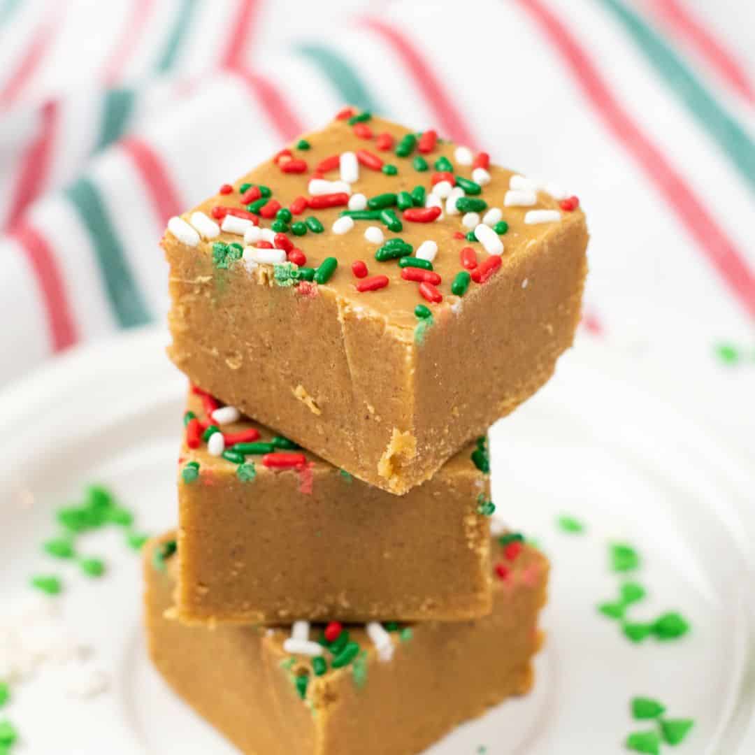 Really Easy Gingerbread Fudge, a simple and delicious Christmas holiday season dessert or treat recipe made in about 20 minutes.