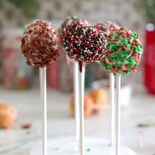 10 Minute Holiday Cake Pops