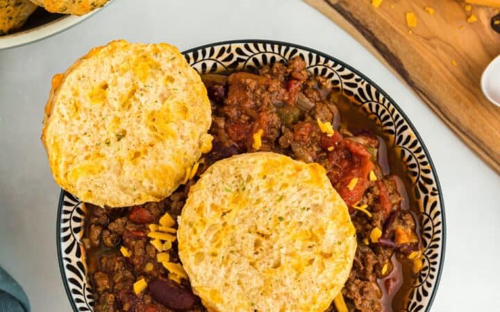 Chili Cheddar Biscuits Recipe