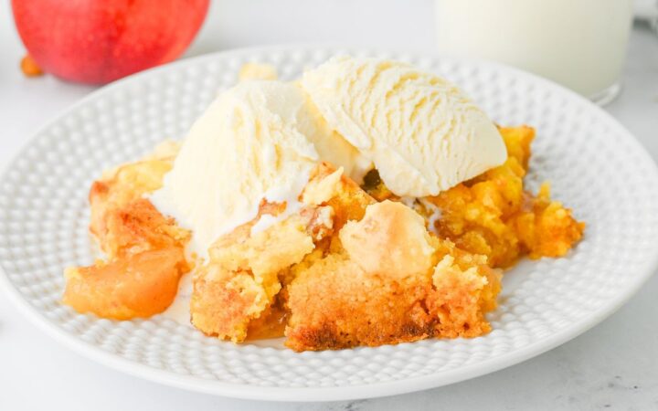Apple Cobbler Dump Cake Recipe