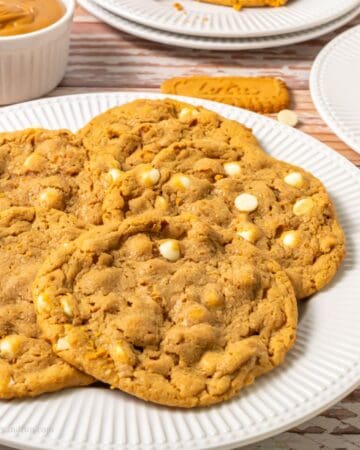 White Chocolate Chip Biscoff Cookies