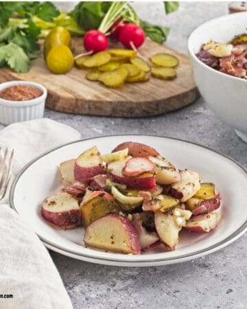 Best Warm Potato Salad Without Mayo (Easy & Herby)