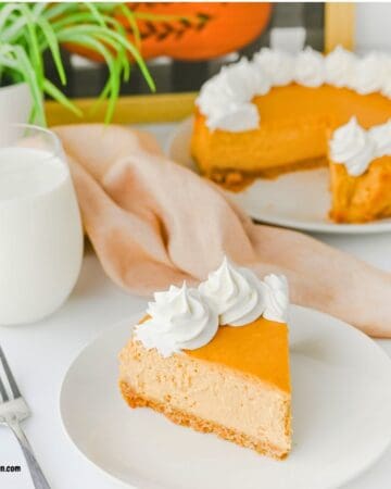Classic Creamy Pumpkin Cheesecake Recipe